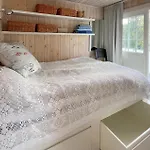 2 Bedroom Gorgeous In *