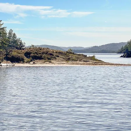 2 Bedroom Gorgeous In * Vegårshei