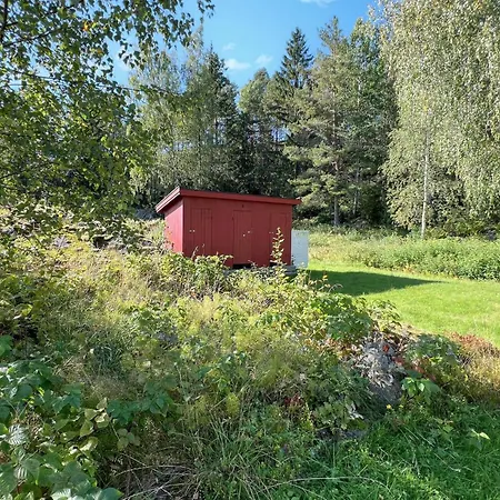 2 Bedroom Gorgeous In Dom wakacyjny *