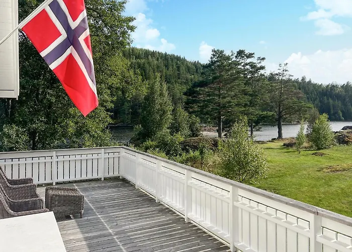 2 Bedroom Gorgeous In *