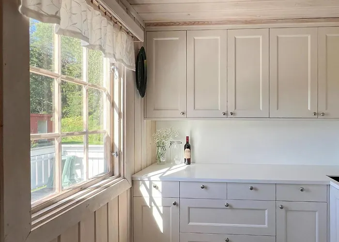 2 Bedroom Gorgeous In Vegårshei