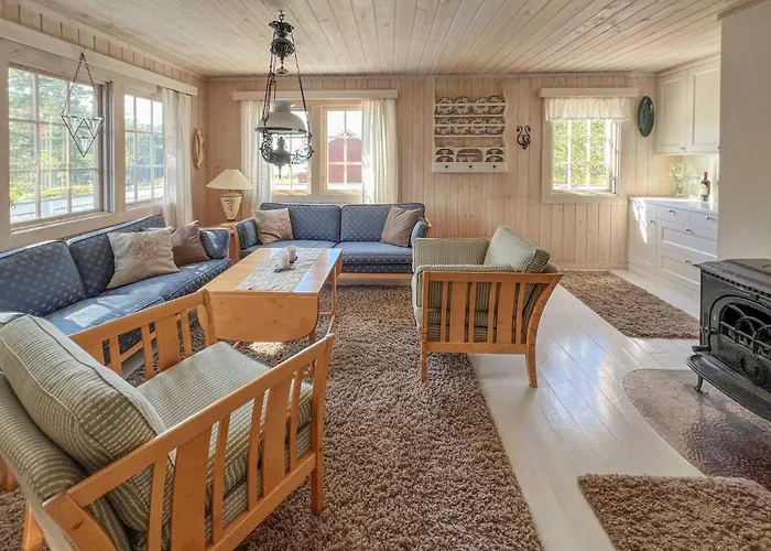 2 Bedroom Gorgeous In Σπίτι διακοπών Vegårshei