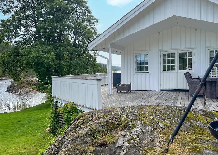 2 Bedroom Gorgeous In Feriehus Vegårshei